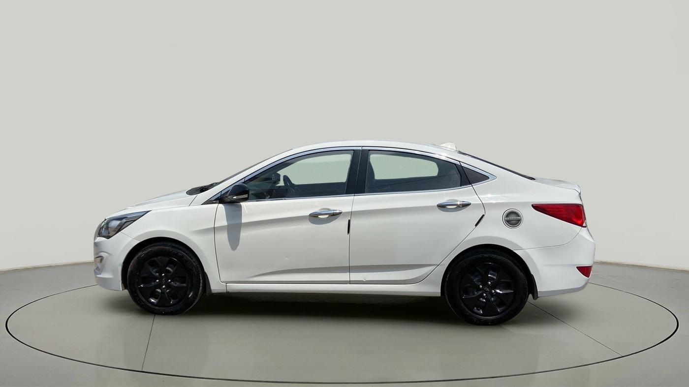 2017 Hyundai Verna 1.6 VTVT S, CNG, Manual, 65,397 km, Left Side