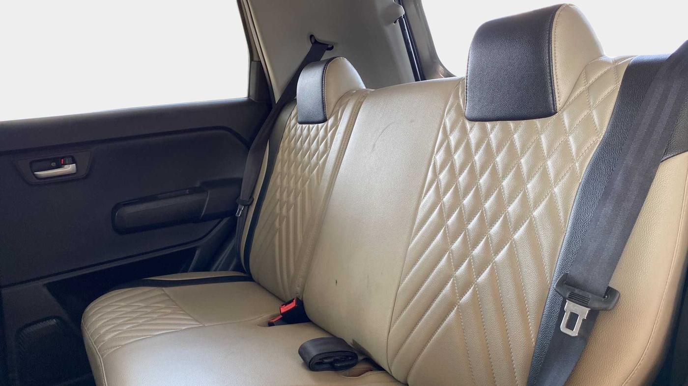 2020 Maruti New Wagon-R VXI 1.0, Petrol, Manual, 30,646 km, Right Side Rear Door Cabin