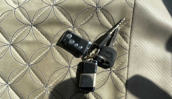 2021 Nissan MAGNITE XE, Petrol, Manual, 11,933 km, Key Close Up