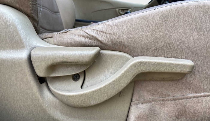 2014 Honda Amaze 1.2L I-VTEC S, Petrol, Manual, 74,112 km, Driver Side Adjustment Panel
