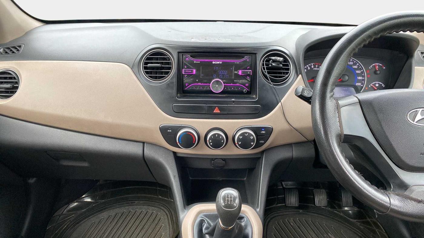 2017 Hyundai Grand i10 MAGNA 1.2 KAPPA VTVT, Petrol, Manual, 28,991 km, Air Conditioner