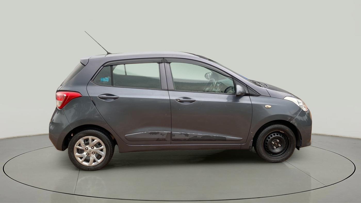 2017 Hyundai Grand i10 MAGNA 1.2 KAPPA VTVT, Petrol, Manual, 28,991 km, Right Side View