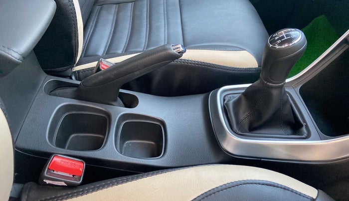 2021 Maruti S Cross ZETA 1.5, Petrol, Manual, 5,787 km, Gear Lever