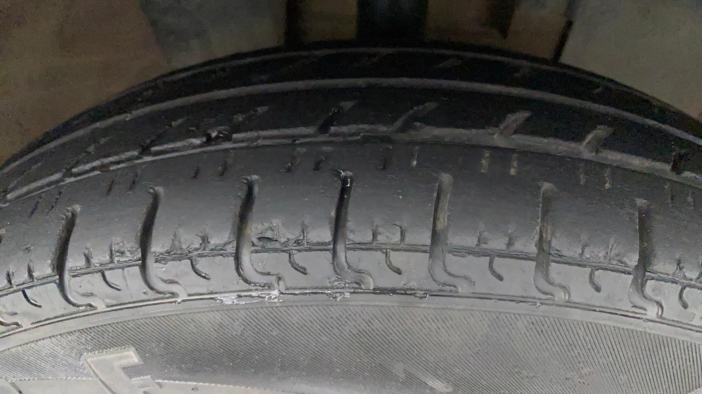 2016 Renault Kwid RXT 0.8, Petrol, Manual, 57,692 km, Right Front Tyre Tread