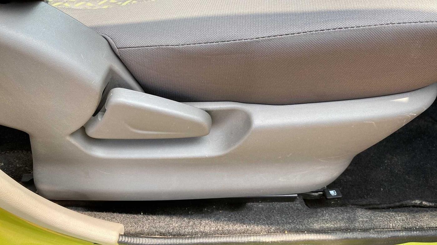 2016 Datsun Redi Go S, Petrol, Manual, 7,149 km, Driver Side Adjustment Panel
