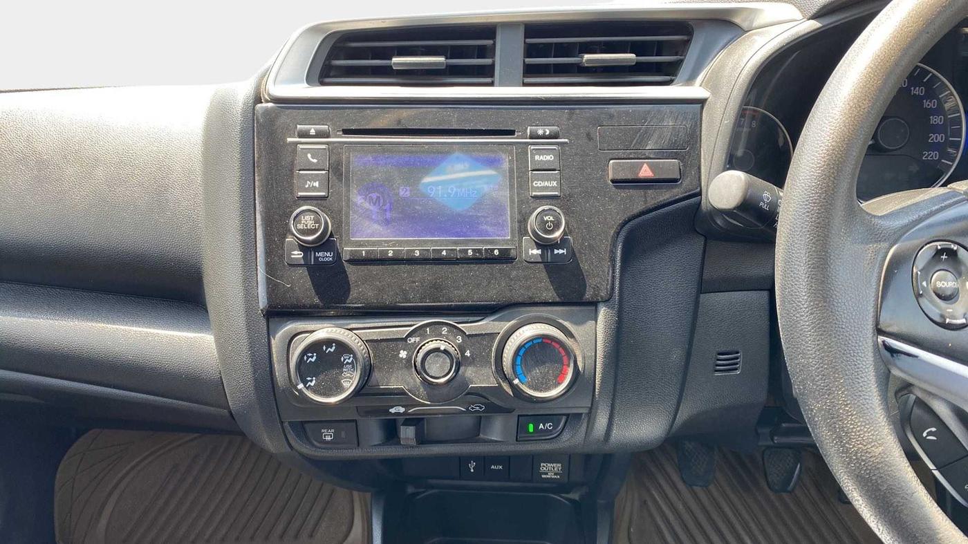 2017 Honda Jazz 1.2L I-VTEC SV, Petrol, Manual, 73,507 km, Air Conditioner