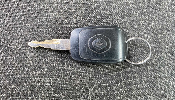 2017 Renault Kwid RXL, Petrol, Manual, 74,406 km, Key Close Up