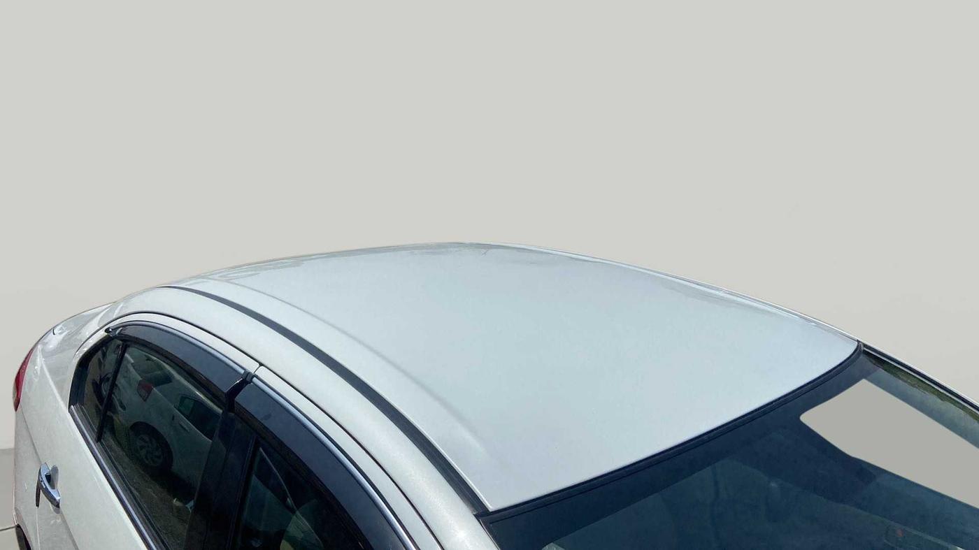 2015 Maruti Ciaz ZXI+, Petrol, Manual, 71,048 km, Roof
