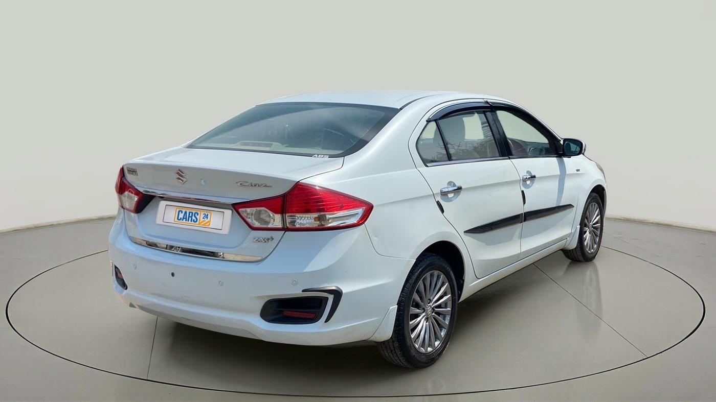 2015 Maruti Ciaz ZXI+, Petrol, Manual, 71,048 km, Right Back Diagonal
