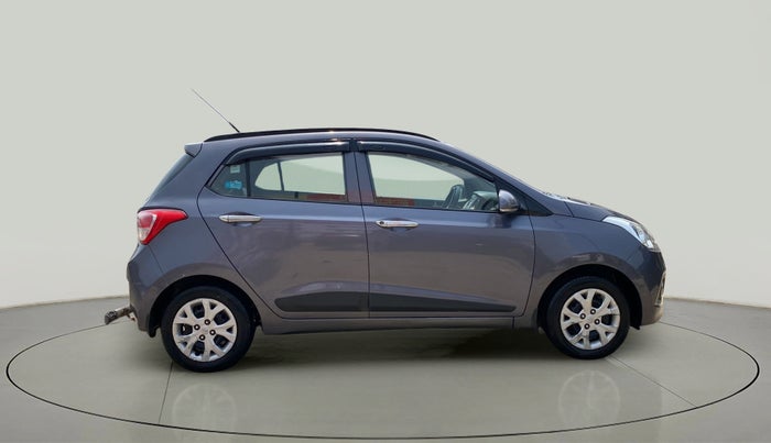 2015 Hyundai Grand i10 SPORTZ 1.2 KAPPA VTVT, Petrol, Manual, 27,991 km, Right Side View