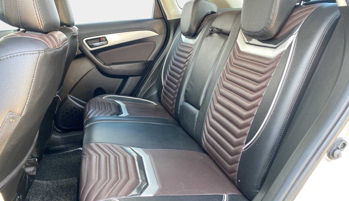 2022 Toyota URBAN CRUISER PREMIUM GRADE MT, Petrol, Manual, 8,226 km, Right Side Rear Door Cabin