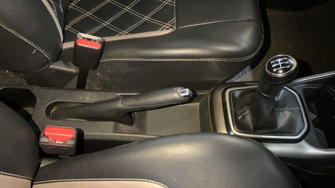 2018 Maruti IGNIS DELTA 1.2, Petrol, Manual, 41,196 km, Gear Lever