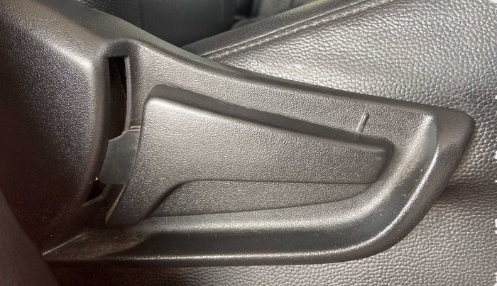 2020 Maruti S PRESSO VXI (O), Petrol, Manual, 56,904 km, Driver Side Adjustment Panel