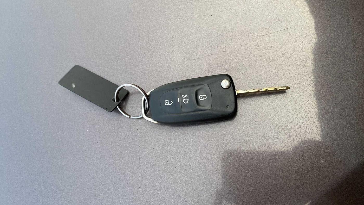 2019 Tata Tiago XZ PETROL, Petrol, Manual, 68,256 km, Key Close Up