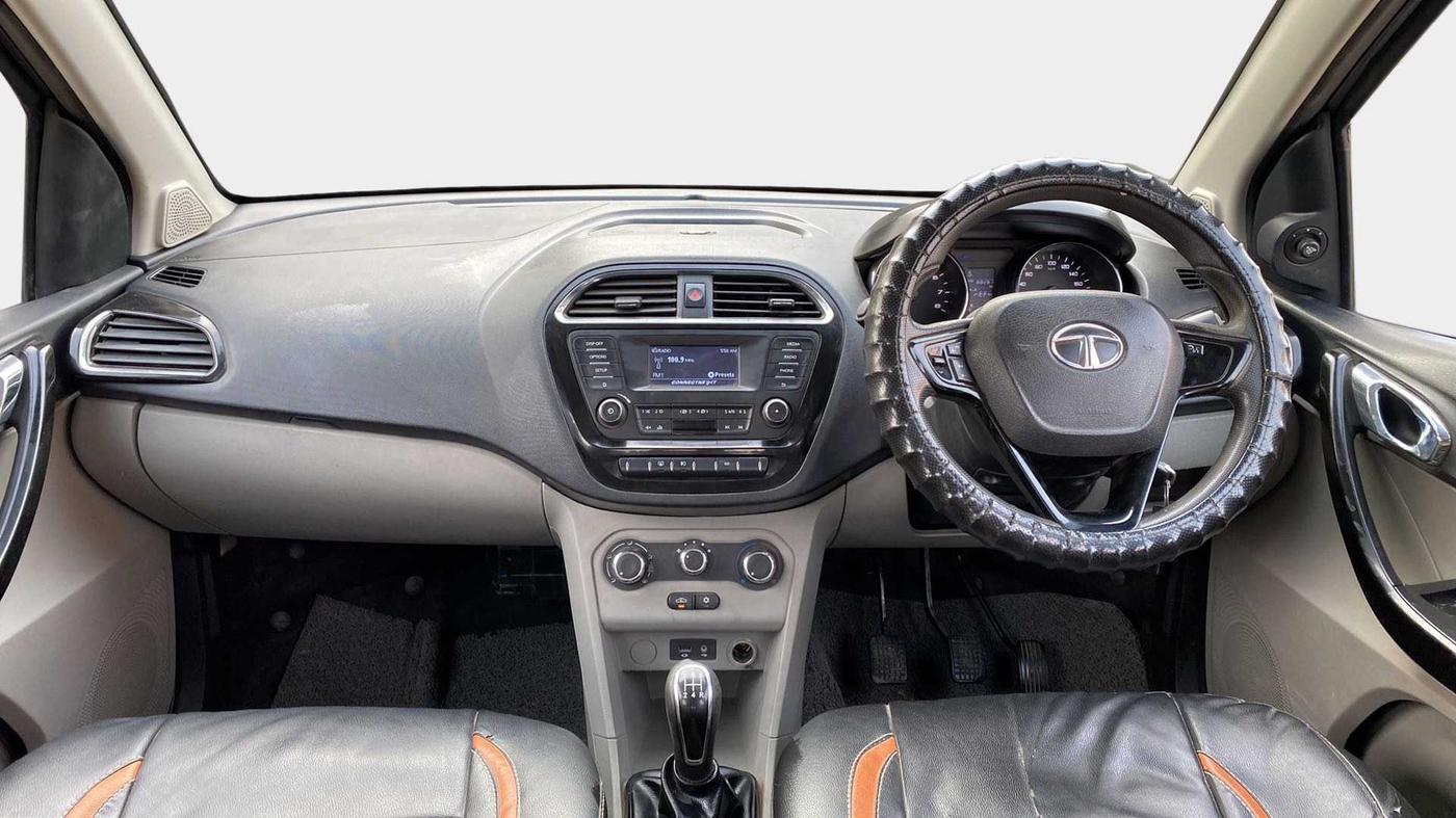 2019 Tata Tiago XZ PETROL, Petrol, Manual, 68,256 km, Dashboard