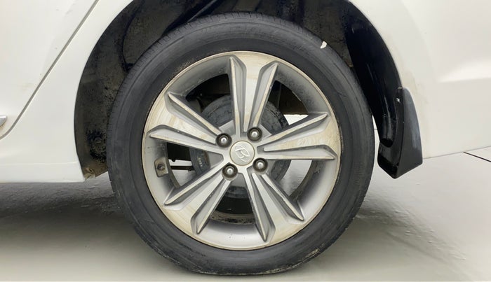 2019 Hyundai Verna 1.6 CRDI SX, Diesel, Manual, 89,832 km, Left Rear Wheel