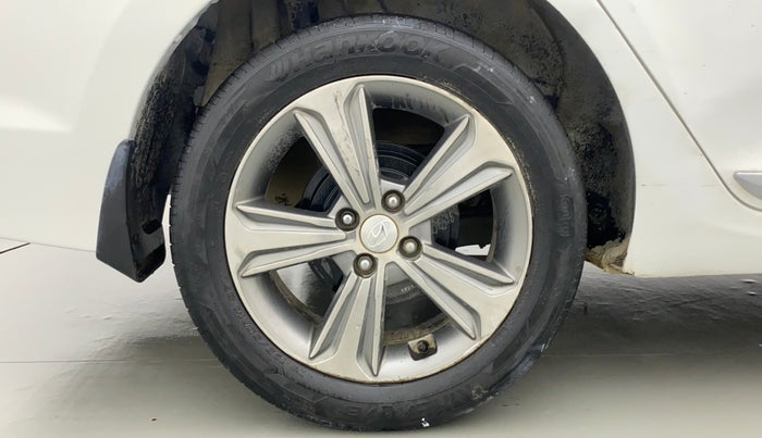 2019 Hyundai Verna 1.6 CRDI SX, Diesel, Manual, 89,832 km, Right Rear Wheel