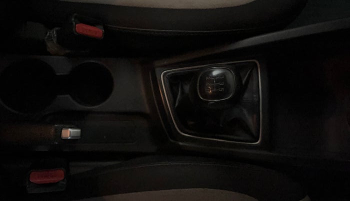 2019 Hyundai Elite i20 MAGNA PLUS 1.2, Petrol, Manual, 80,799 km, Gear Lever