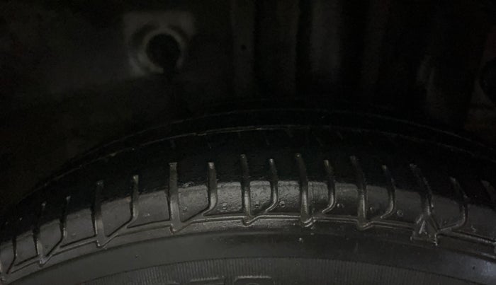 2019 Hyundai Elite i20 MAGNA PLUS 1.2, Petrol, Manual, 80,799 km, Left Rear Tyre Tread