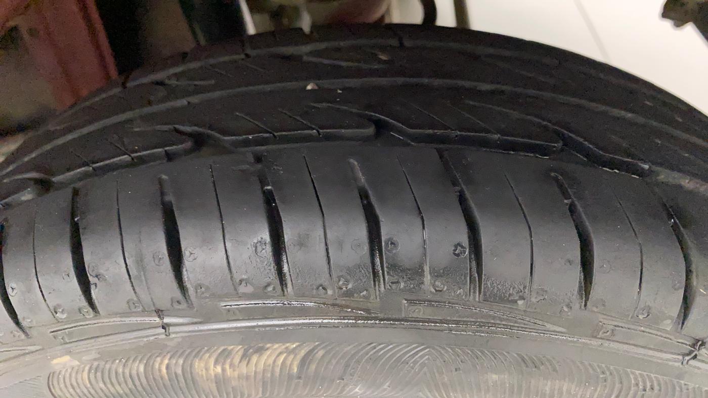 2013 Maruti Alto 800 LXI, Petrol, Manual, 77,707 km, Left Rear Tyre Tread