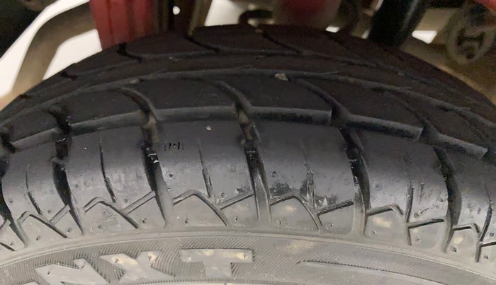 2013 Maruti Alto 800 LXI, Petrol, Manual, 77,707 km, Right Rear Tyre Tread