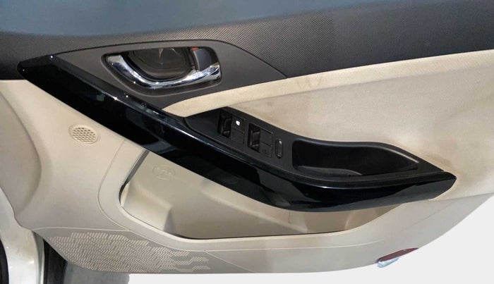 2021 Tata NEXON XZ PLUS PETROL, Petrol, Manual, 19,298 km, Driver Side Door Panels Control