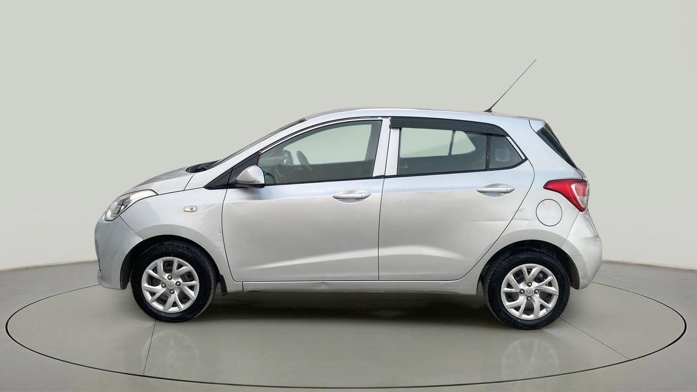 2017 Hyundai Grand i10 SPORTZ 1.2 KAPPA VTVT, Petrol, Manual, 71,626 km, Left Side