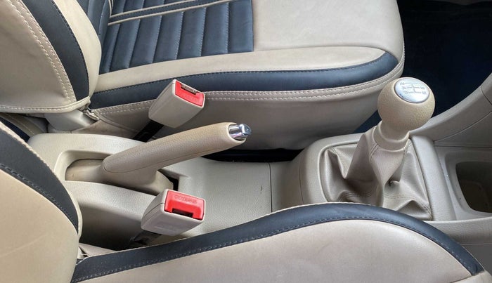 2012 Maruti Swift Dzire VDI, Diesel, Manual, 26,468 km, Gear Lever
