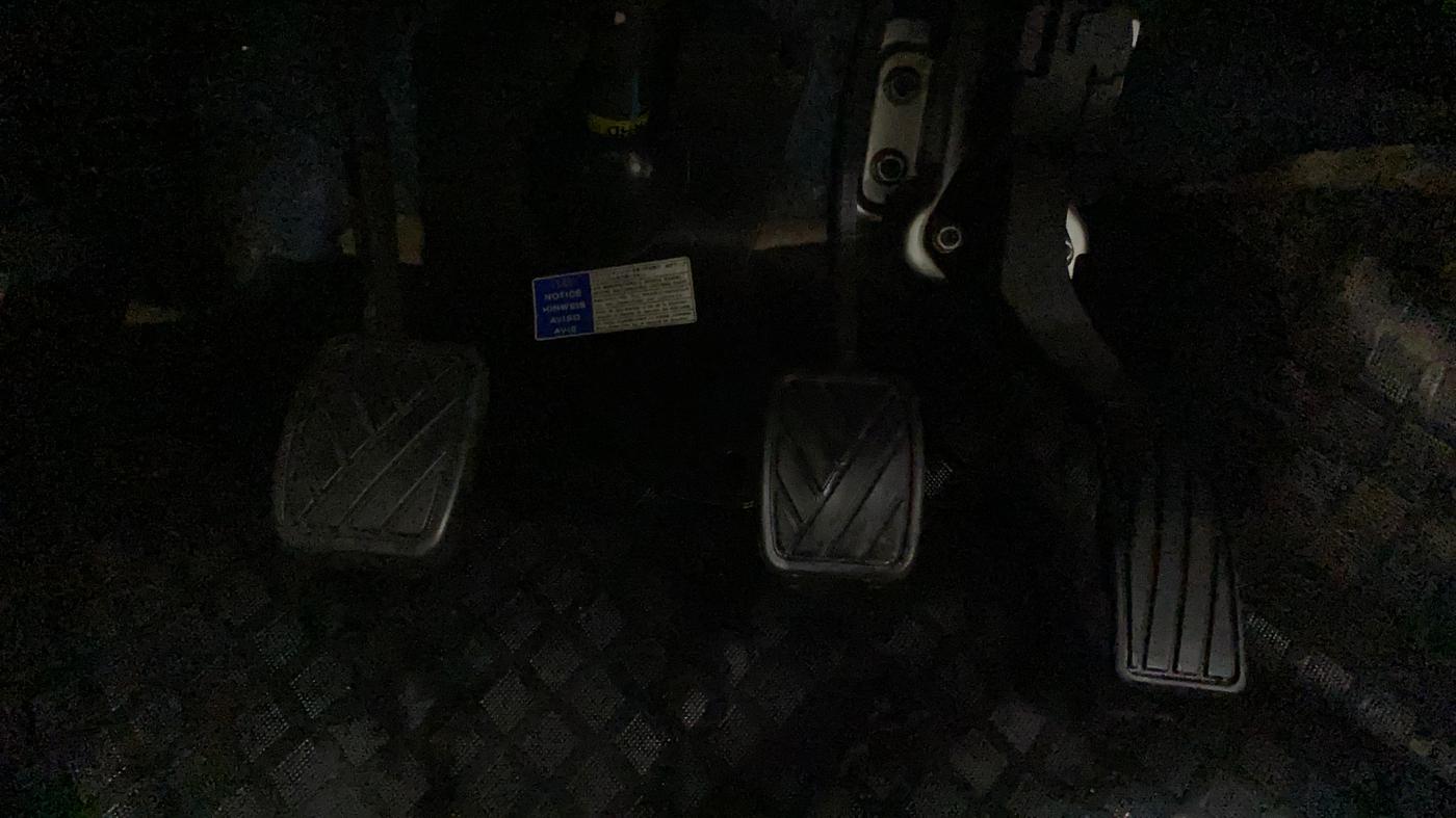 2016 Maruti Swift Dzire VXI (O), Petrol, Manual, 75,372 km, Pedals