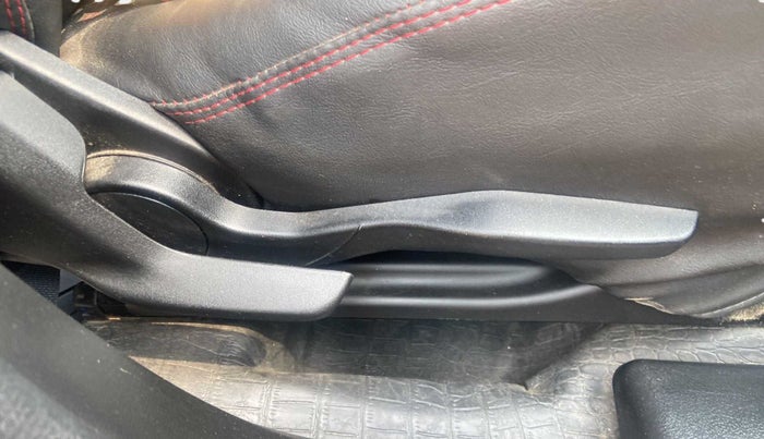 2021 Maruti Swift VXI, Petrol, Manual, 12,061 km, Driver Side Adjustment Panel