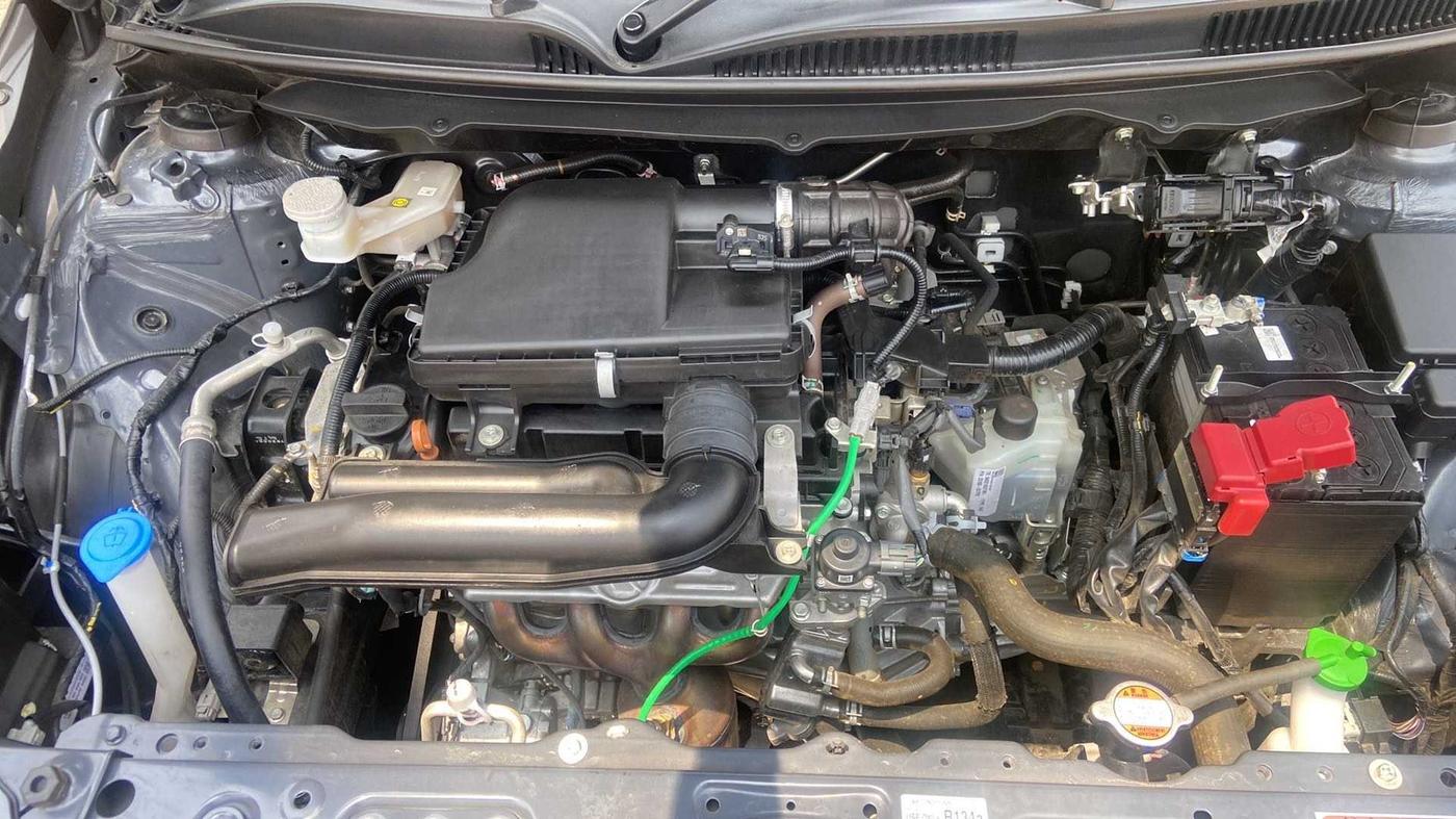 2023 Toyota Glanza V AMT, Petrol, Automatic, 5,827 km, Open Bonet