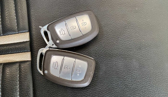 2021 Hyundai GRAND I10 NIOS ASTA AMT 1.2 KAPPA VTVT, Petrol, Automatic, 26,890 km, Key Close Up