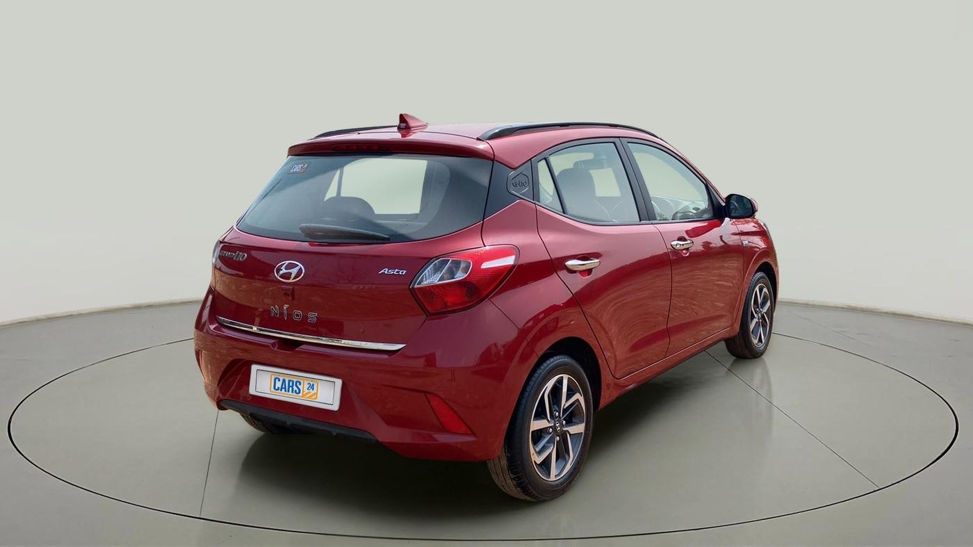 2021 Hyundai GRAND I10 NIOS ASTA AMT 1.2 KAPPA VTVT, Petrol, Automatic, 26,890 km, Right Back Diagonal