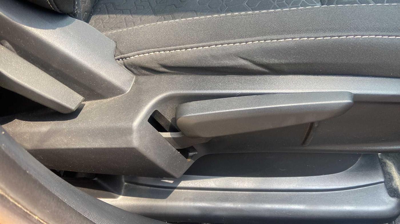 2021 Tata ALTROZ XZ I-TURBO PETROL, Petrol, Manual, 18,294 km, Driver Side Adjustment Panel