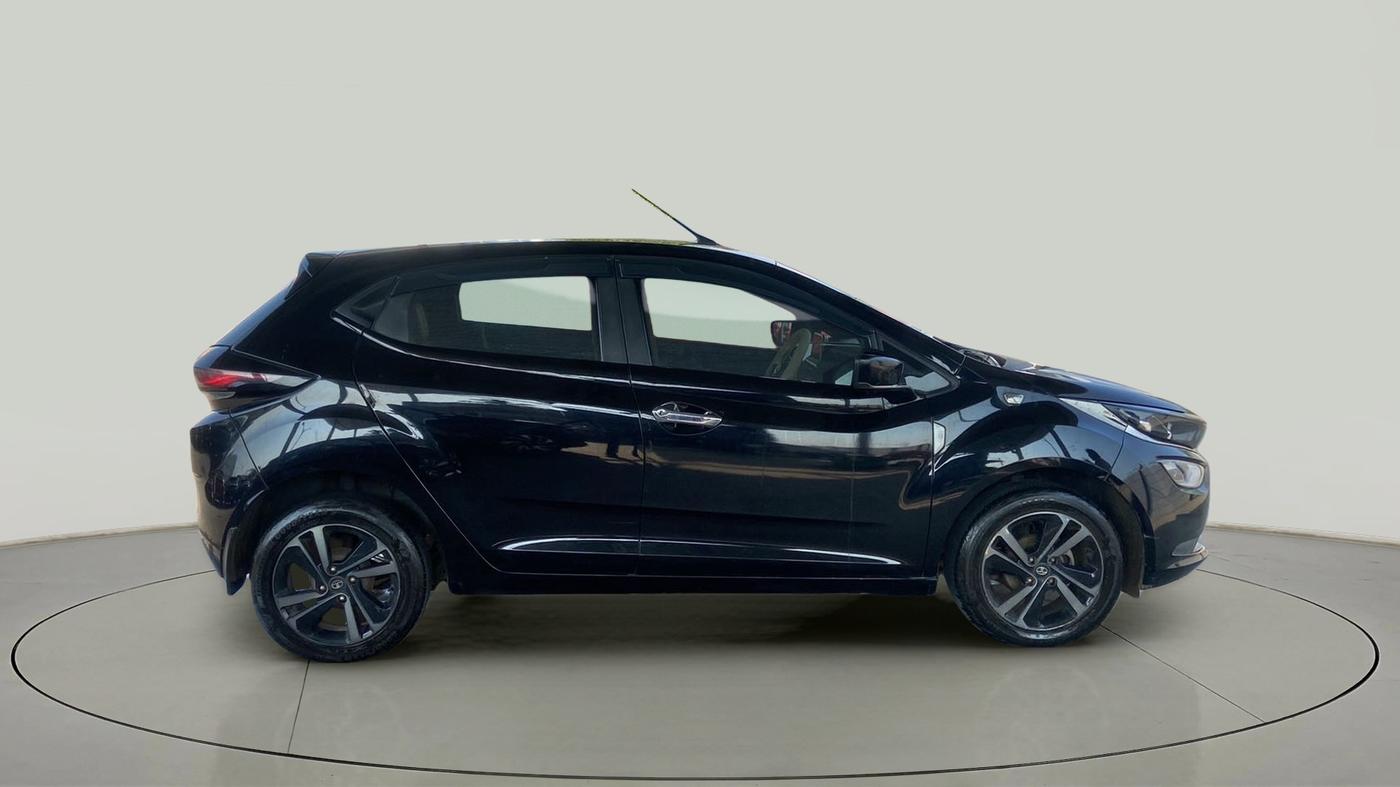 2022 Tata ALTROZ XZ PLUS PETROL DARK EDITION, Petrol, Manual, 34,715 km, Right Side View