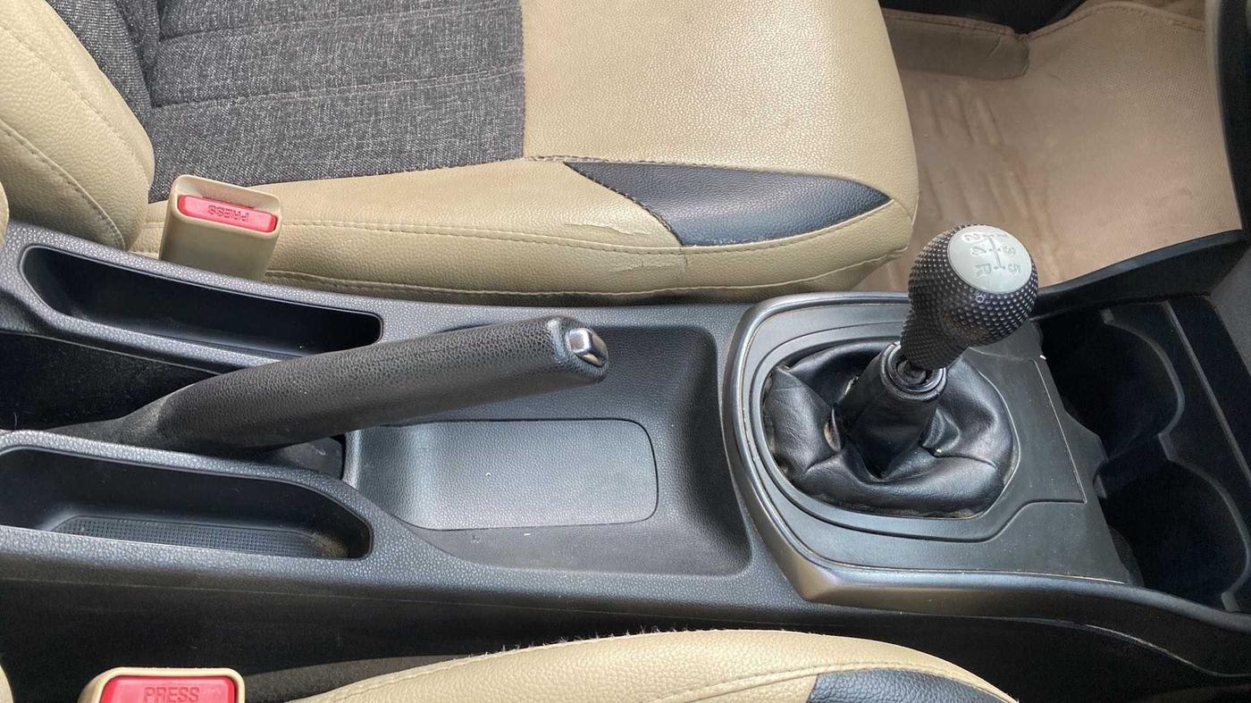 2015 Honda City 1.5L I-VTEC SV, Petrol, Manual, 69,338 km, Gear Lever