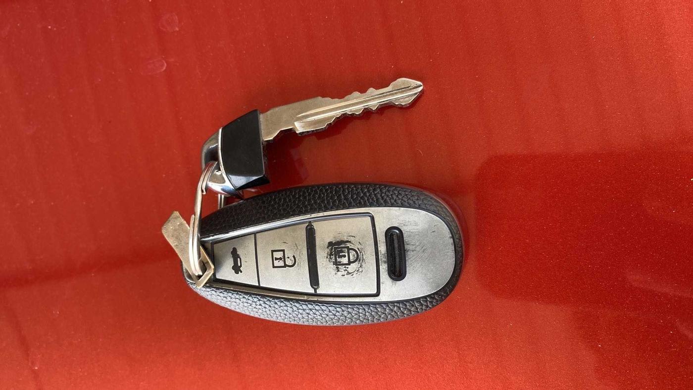 2018 Maruti IGNIS ALPHA 1.2 AMT DUAL TONE, Petrol, Automatic, 74,649 km, Key Close Up
