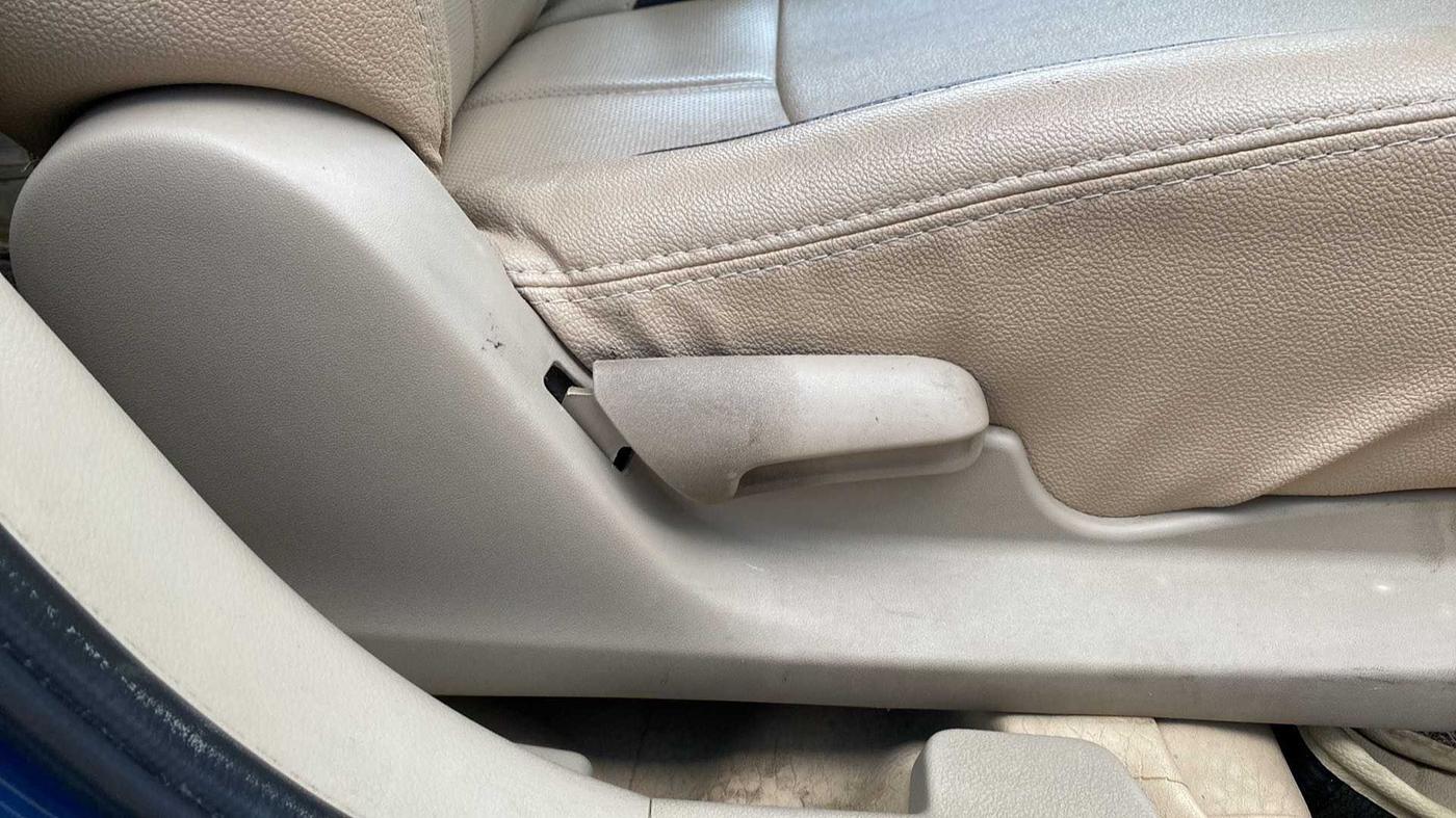 2018 Maruti Ciaz SIGMA 1.5 SHVS MT  PETROL, Petrol, Manual, 61,518 km, Driver Side Adjustment Panel