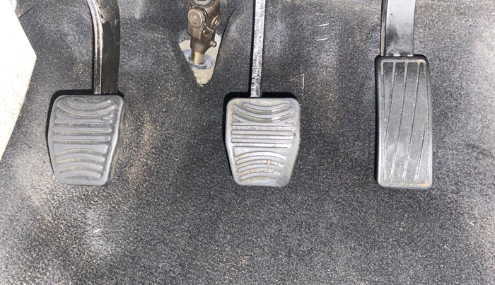 2019 Mahindra XUV300 W8 1.5 DIESEL, Diesel, Manual, 48,852 km, Pedals