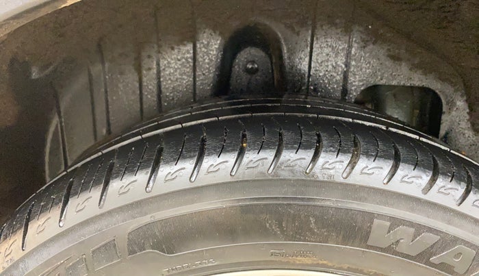 2019 Mahindra XUV300 W8 1.5 DIESEL, Diesel, Manual, 48,852 km, Right Rear Tyre Tread
