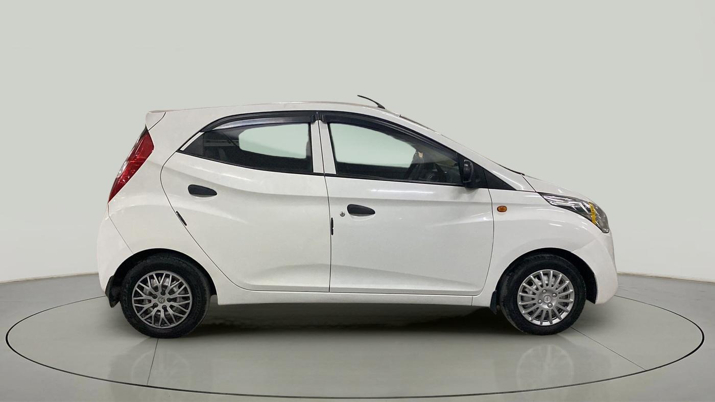 2017 Hyundai Eon ERA +, CNG, Manual, 37,055 km, Right Side View