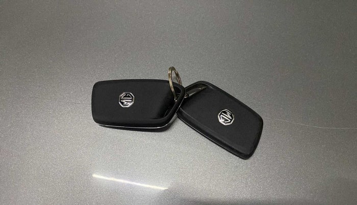 2020 MG HECTOR SHARP 1.5 DCT PETROL, Petrol, Automatic, 71,377 km, Key Close Up