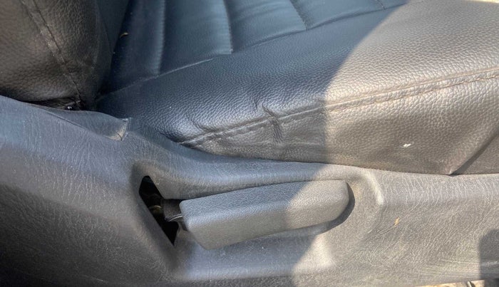 2020 Maruti Alto VXI, Petrol, Manual, 37,709 km, Driver Side Adjustment Panel