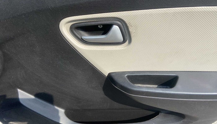 2020 Maruti Alto VXI, Petrol, Manual, 37,709 km, Driver Side Door Panels Control