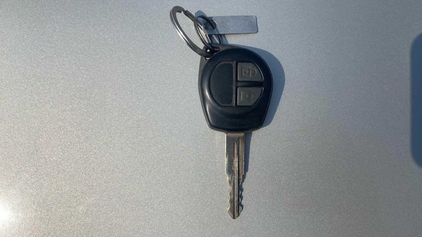 2020 Maruti Alto VXI, Petrol, Manual, 37,709 km, Key Close Up