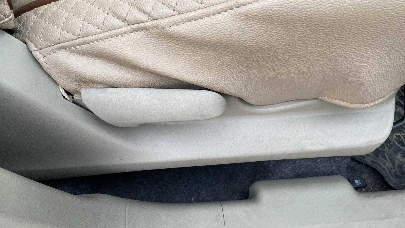 2017 Maruti Celerio VXI AMT, Petrol, Automatic, 8,115 km, Driver Side Adjustment Panel