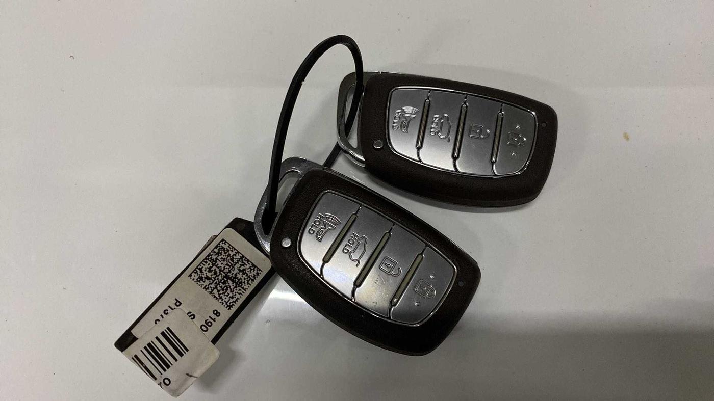 2021 Hyundai Creta SX 1.5 PETROL, Petrol, Manual, 23,247 km, Key Close Up