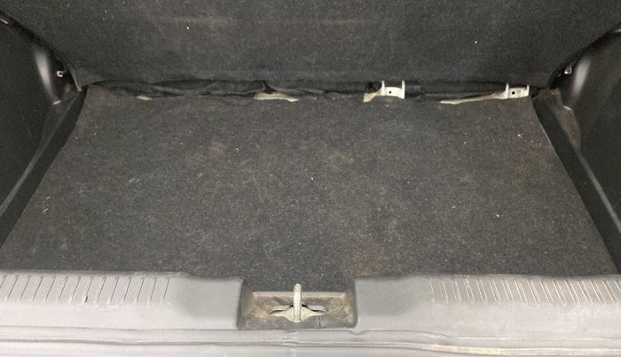 2023 Maruti Swift VXI, Petrol, Manual, 14,887 km, Boot Inside