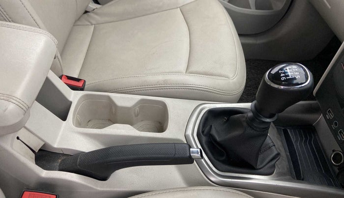 2019 Mahindra XUV300 W8 (O) 1.2 PETROL, Petrol, Manual, 52,895 km, Gear Lever