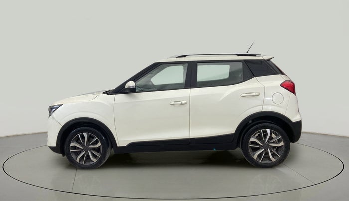 2019 Mahindra XUV300 W8 (O) 1.2 PETROL, Petrol, Manual, 52,895 km, Left Side